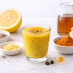 Chupito digestivo de papaya, limón y cúrcuma
